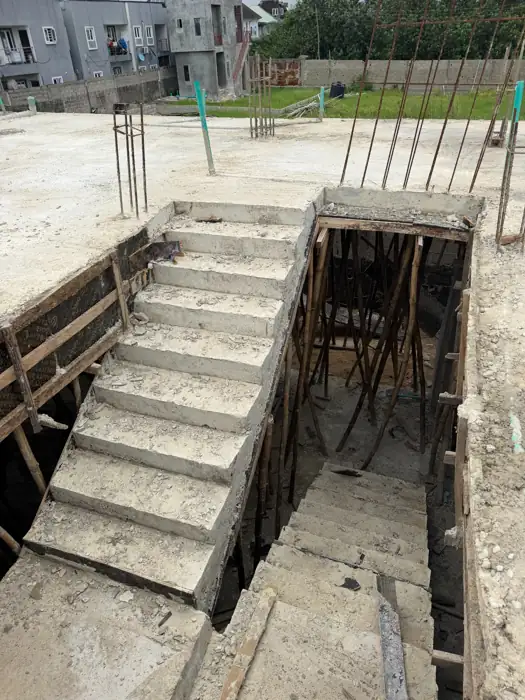 Concrete stair and reinforcement